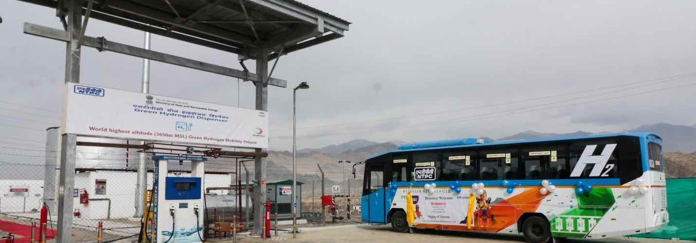 Green Hydrogen Bus